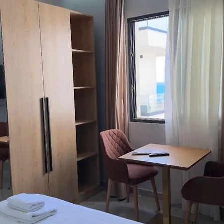 Albania Dream Holidays Apartment *